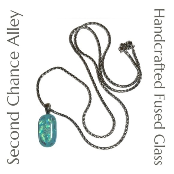 Hand Crafted - Fused Glass Pendant - Long Silver Tone Chain With Magnetic Clasp - Picture 1 of 5